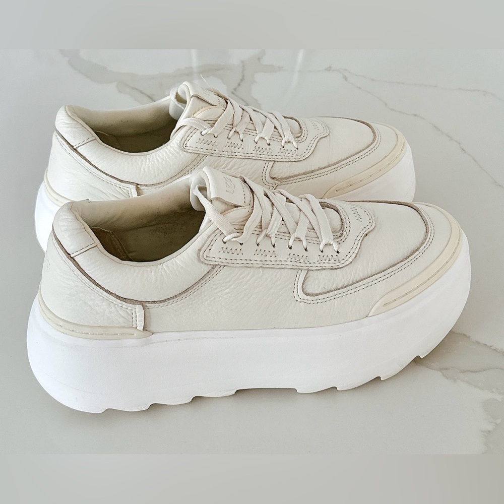 Women's UGG Lifestyle Shoes Low-top Marin Mega Lace White Size 9 - Picture 4 of 8